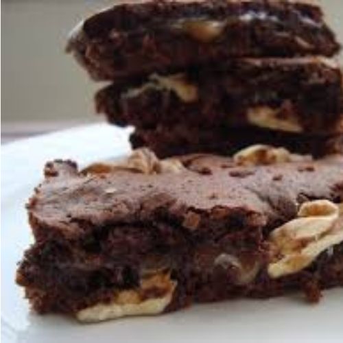 Brownie Vegano com Nozes e Caramelo