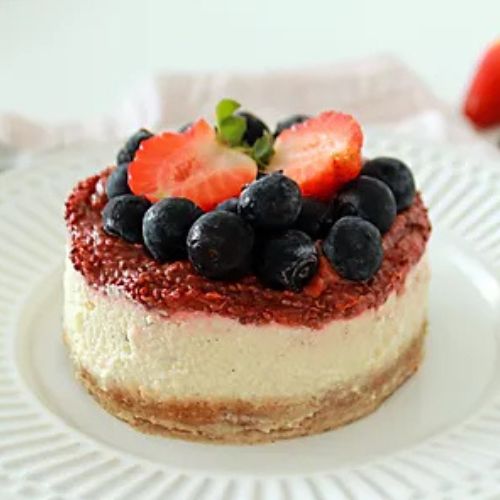 Cheesecake Vegano de Morango com Castanhas