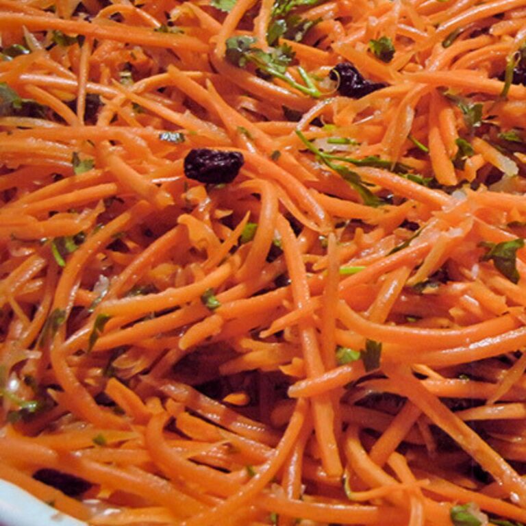 Salada de Cenoura Ralada com Uvas-Passas