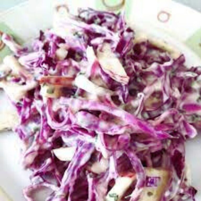 Salada de Repolho Roxo com Maçã Verde