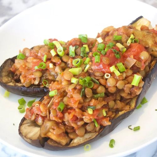 Berinjela Assada com Recheio de Lentilha Vegana Fitness
