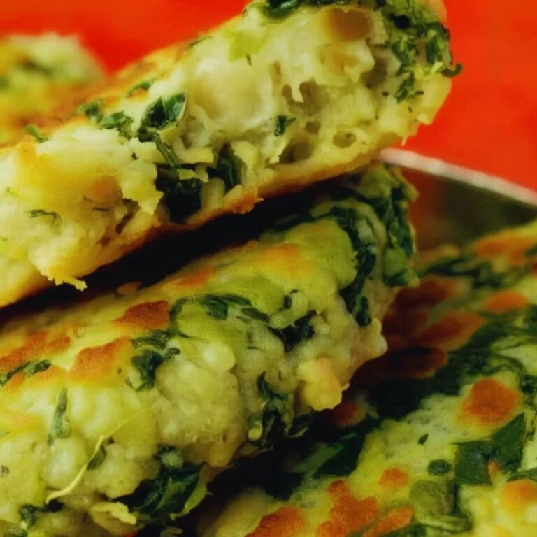 Bolinho Vegano de Mandioca com Recheio de Espinafre Sem Glúten