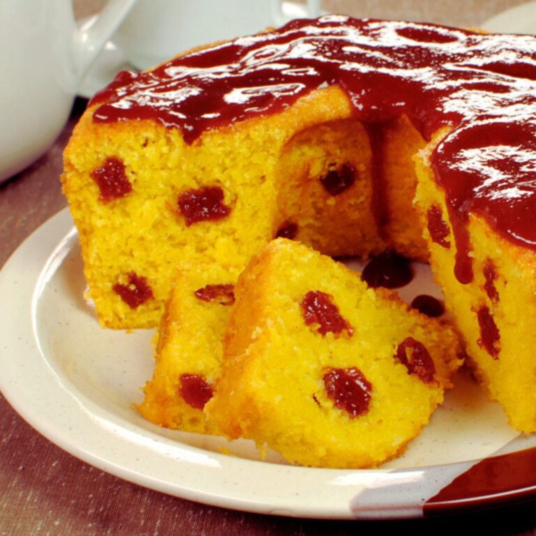 Bolinho Vegano de Milho com Goiabada Sem Glúten