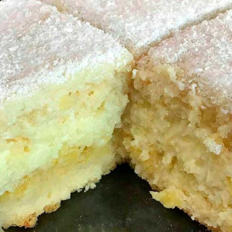 Bolo Vegano de Abacaxi com Coco Sem Glúten