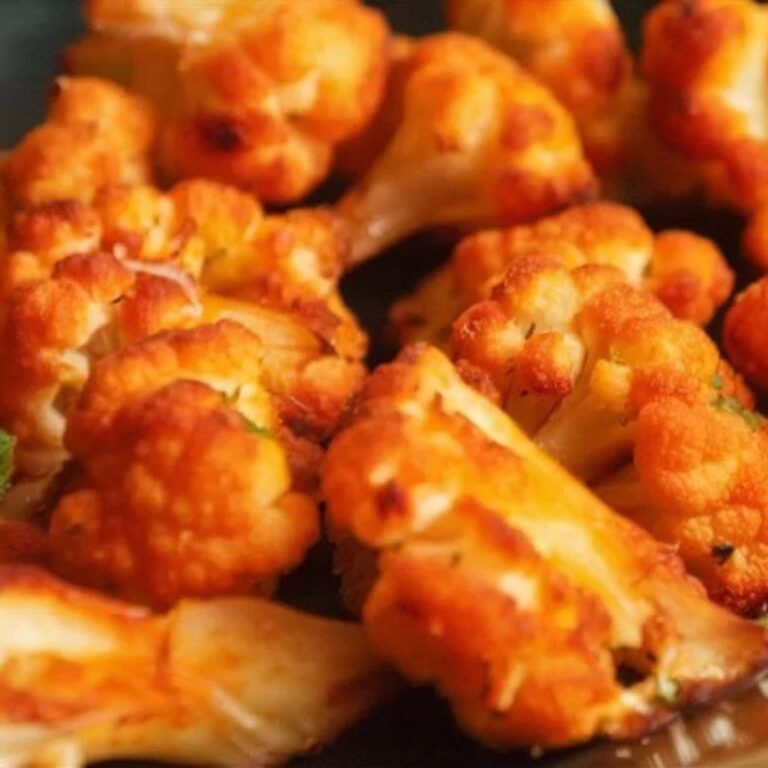 Couve-Flor Assada com Molho de Amendoim Low Carb