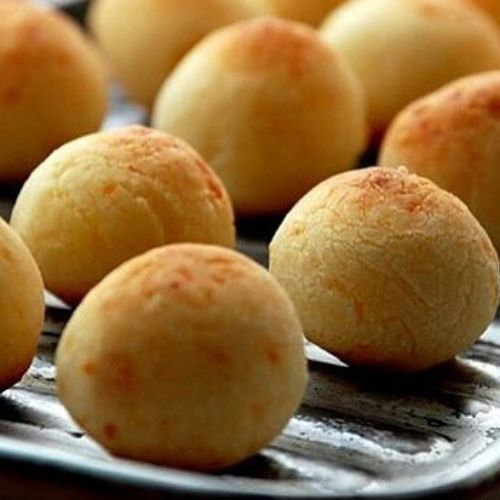 Meta descrição: Receita de Pão de Queijo Vegano de Batata com Polvilho Sem Glúten. Fácil, saudável e perfeita para um lanche irresistível.