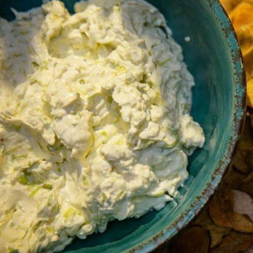 Patê de Alho Poró Vegano com Torradas Fitness