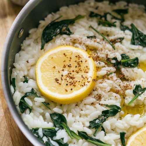 Risoto Vegano de Limão Siciliano e Espinafre Sem Glúten