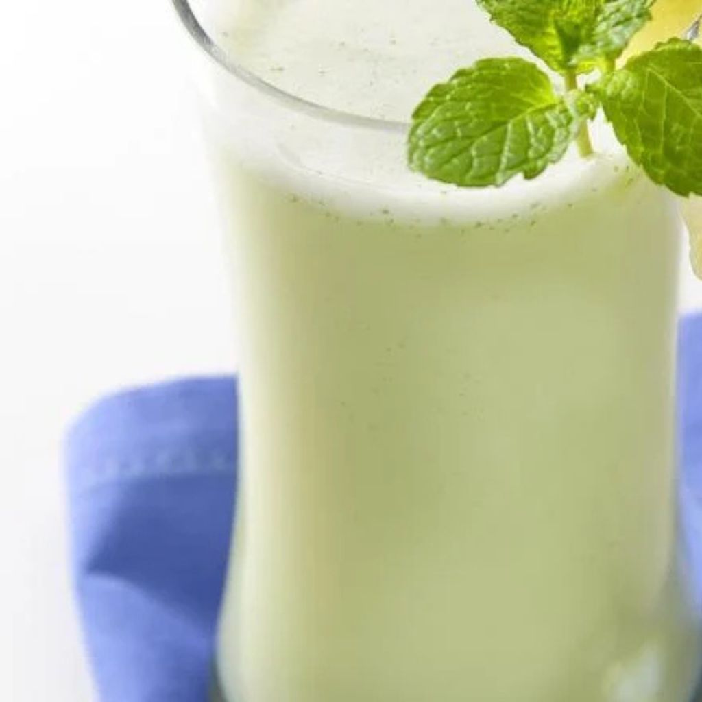 Vitamina de Abacaxi com Hortelã
