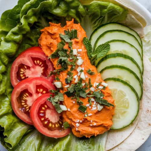 Wrap Vegano com Pasta de Cenoura e Tahine Low Carb