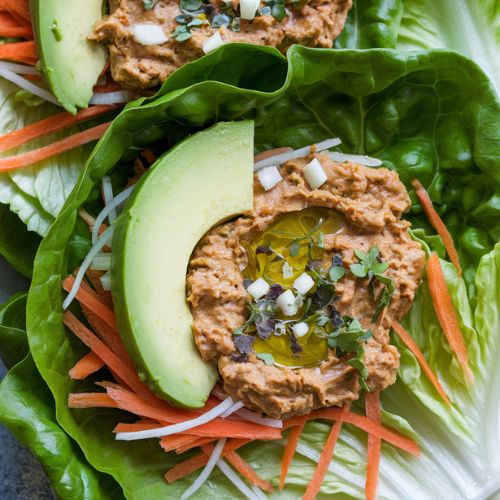 Wrap Vegano de Folhas Verdes com Pasta de Tofu Low Carb