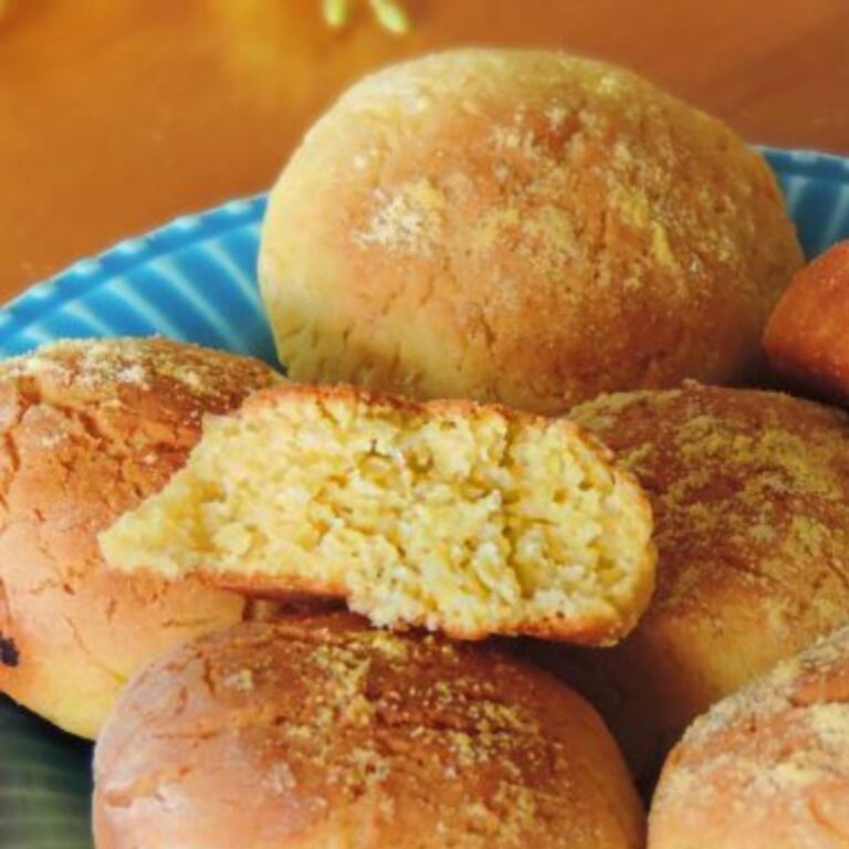 Pão de Milho Vegano com Recheio de Creme de Castanha