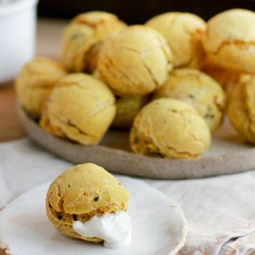 Pãozinho de Abóbora Vegano com Ervas e Azeite